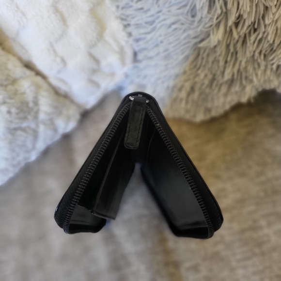 Chanel Ltd Edition Petite Maroquinerie Long Zipper Wallet Camelia - Picture 10 of 10